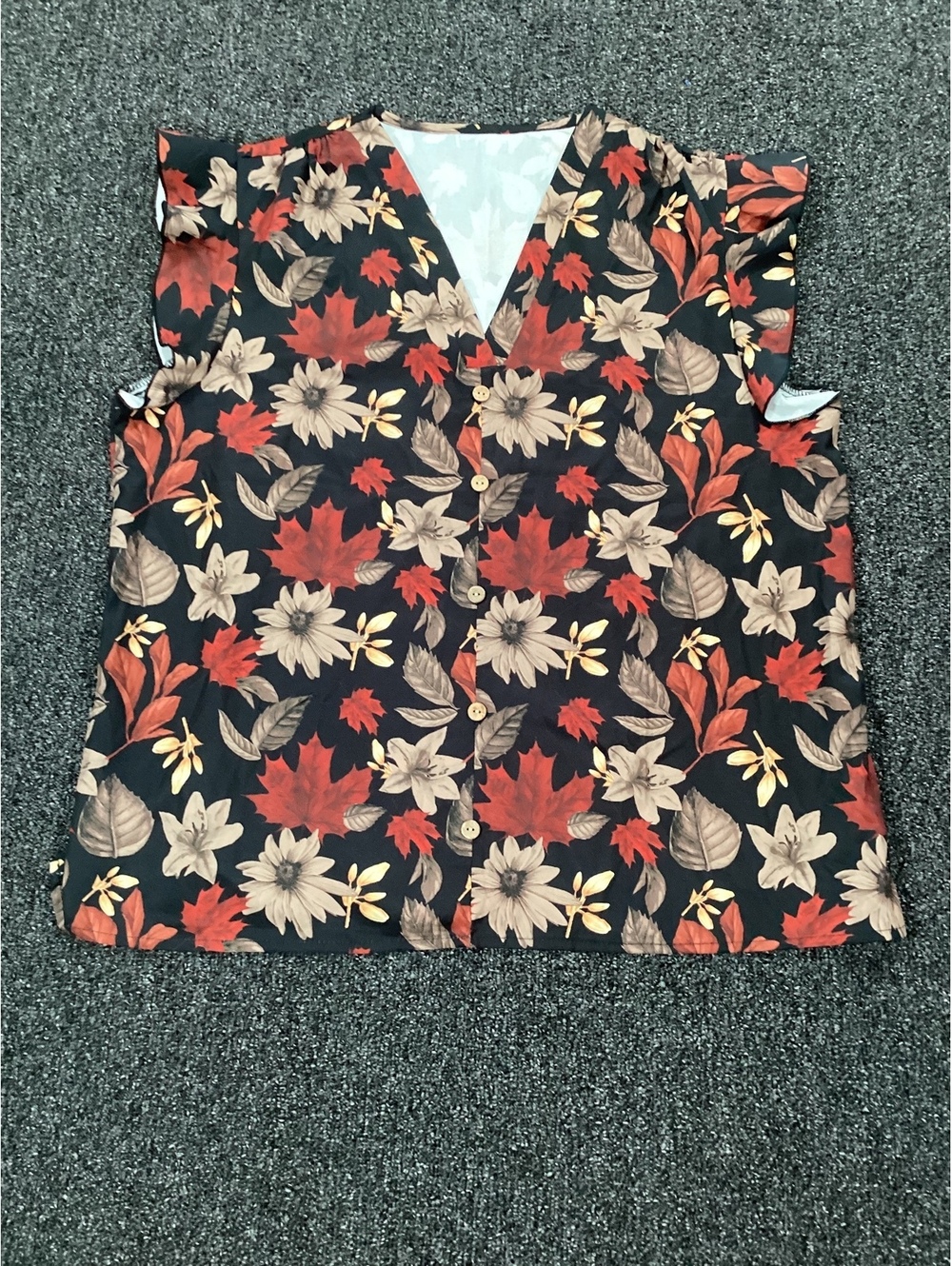 NWT Emery Rose Floral pullover Sleeveless Blouse